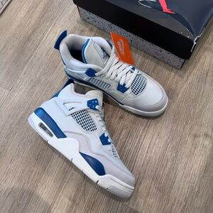 Nike air Jordan retro 4 white and blue sneakers
